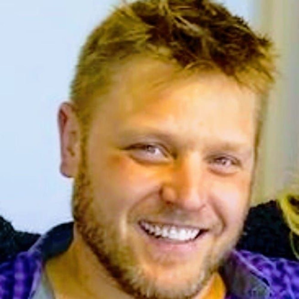 Meet your Posher, Adam